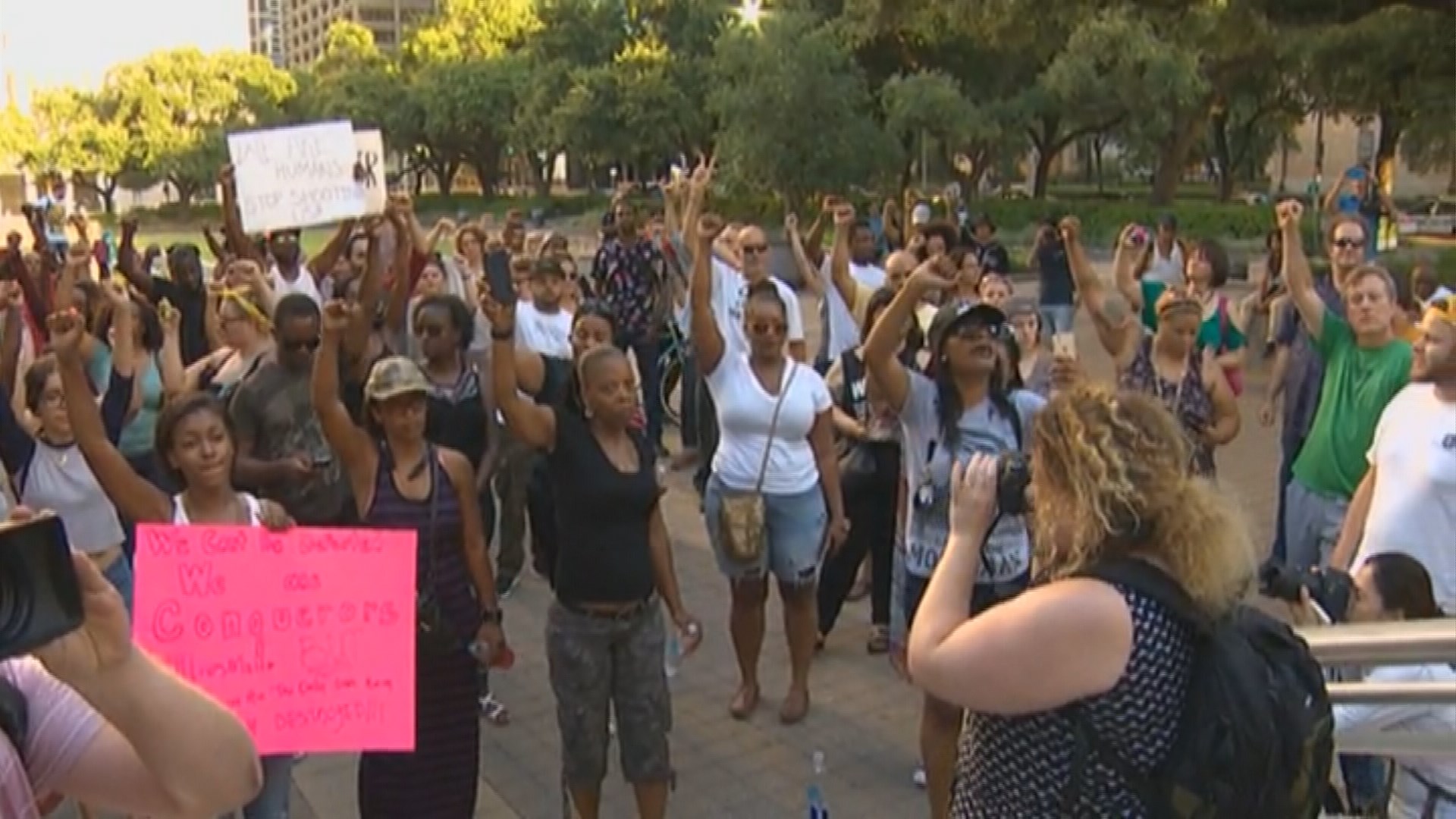 Houston protesters hold peaceful rally, march downtown